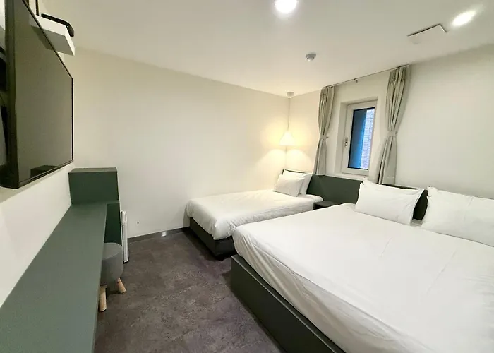 Firststay Hongdae 2* Seoul