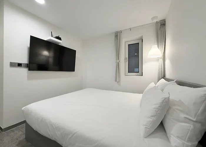Firststay Hongdae