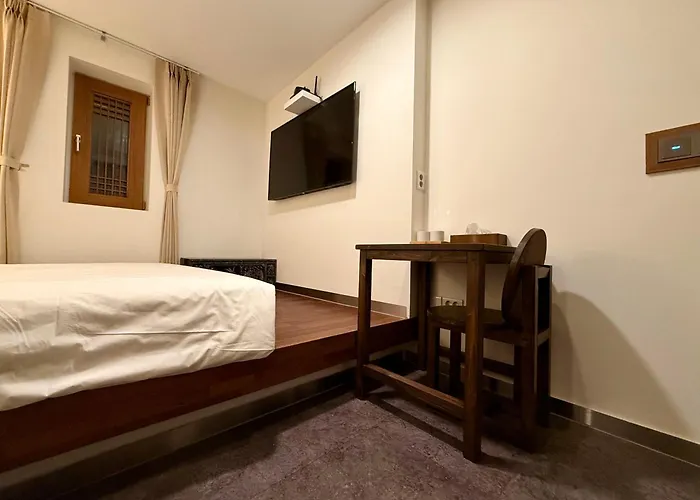 Firststay Hongdae 2* Seoul