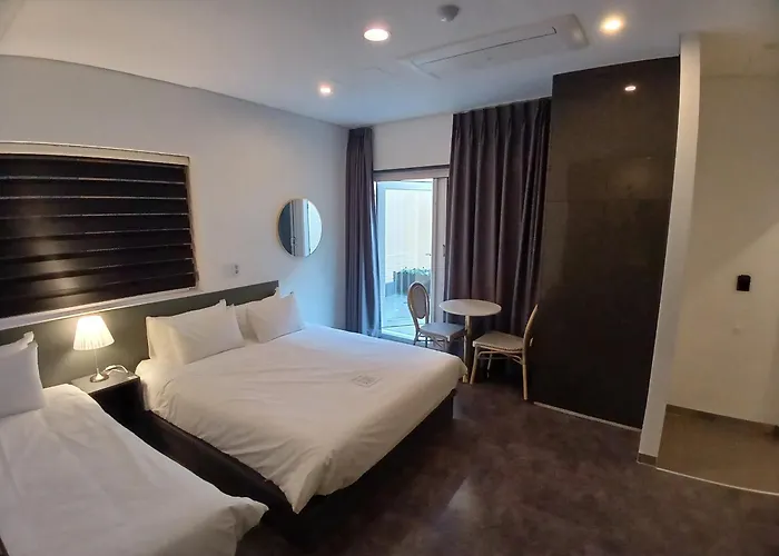 Firststay Hongdae 2* Seoul
