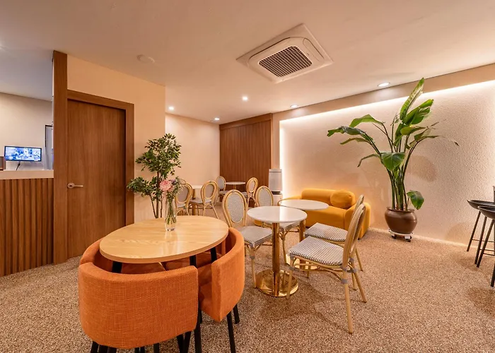 Firststay Hongdae 2* Seoul