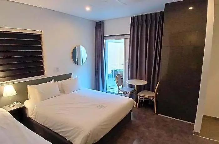 Firststay Hongdae Hotel 2*